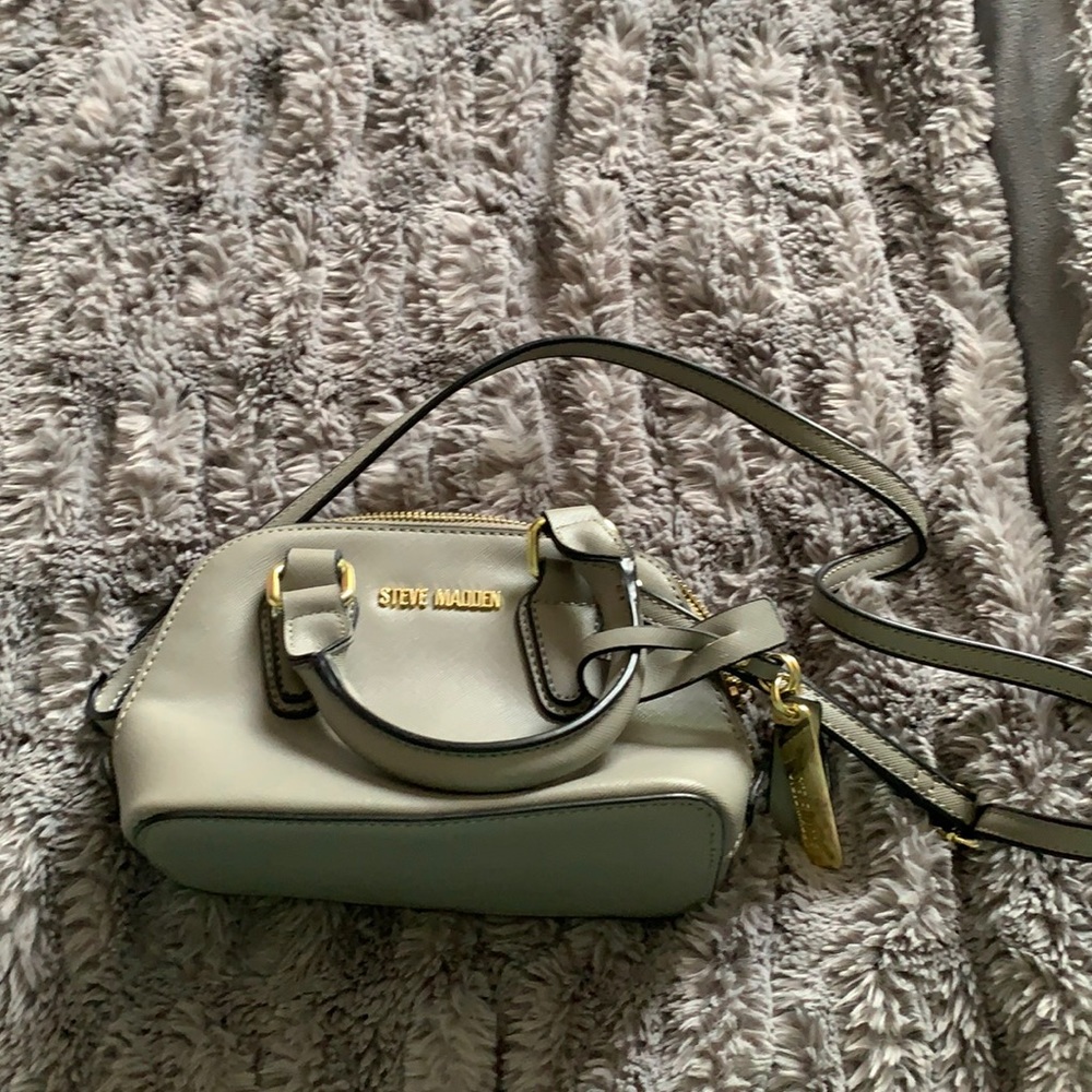 Steve Madden cross body